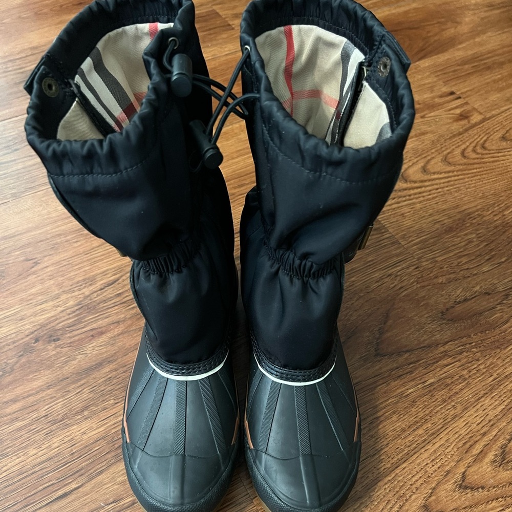 Burberry Snow Boots